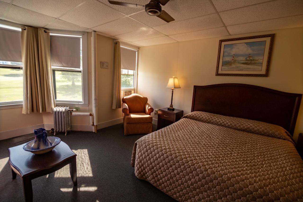 The Presidential Inn At Poland Spring Resort Екстериор снимка