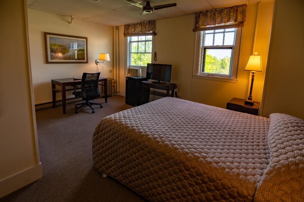 The Presidential Inn At Poland Spring Resort Екстериор снимка